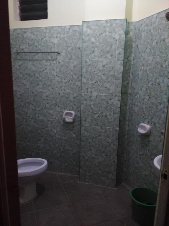 Aranas-Carillo Travellers Inn Kalibo Pokoj fotografie